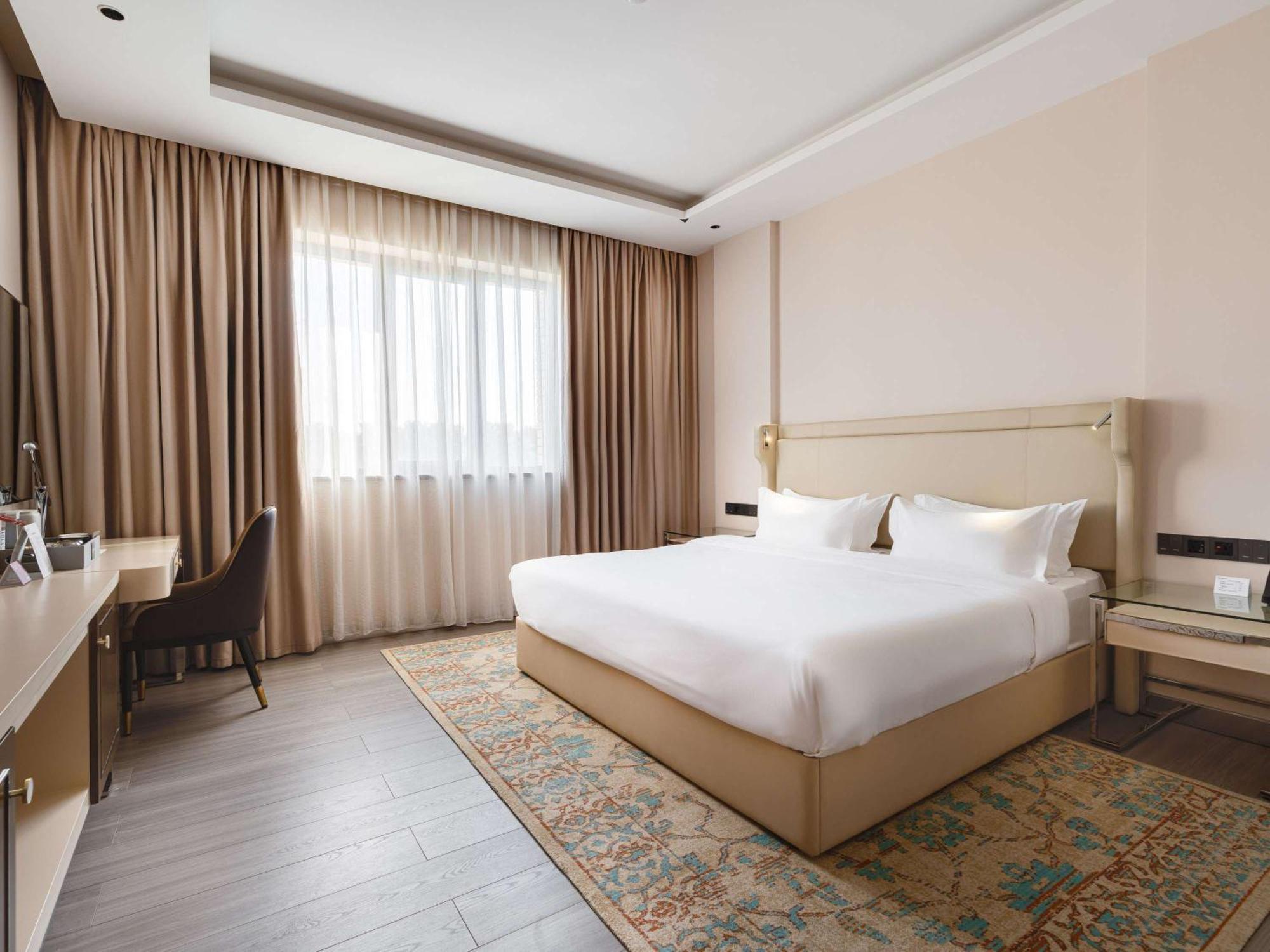 Moevenpick 사마르칸트 외부 사진