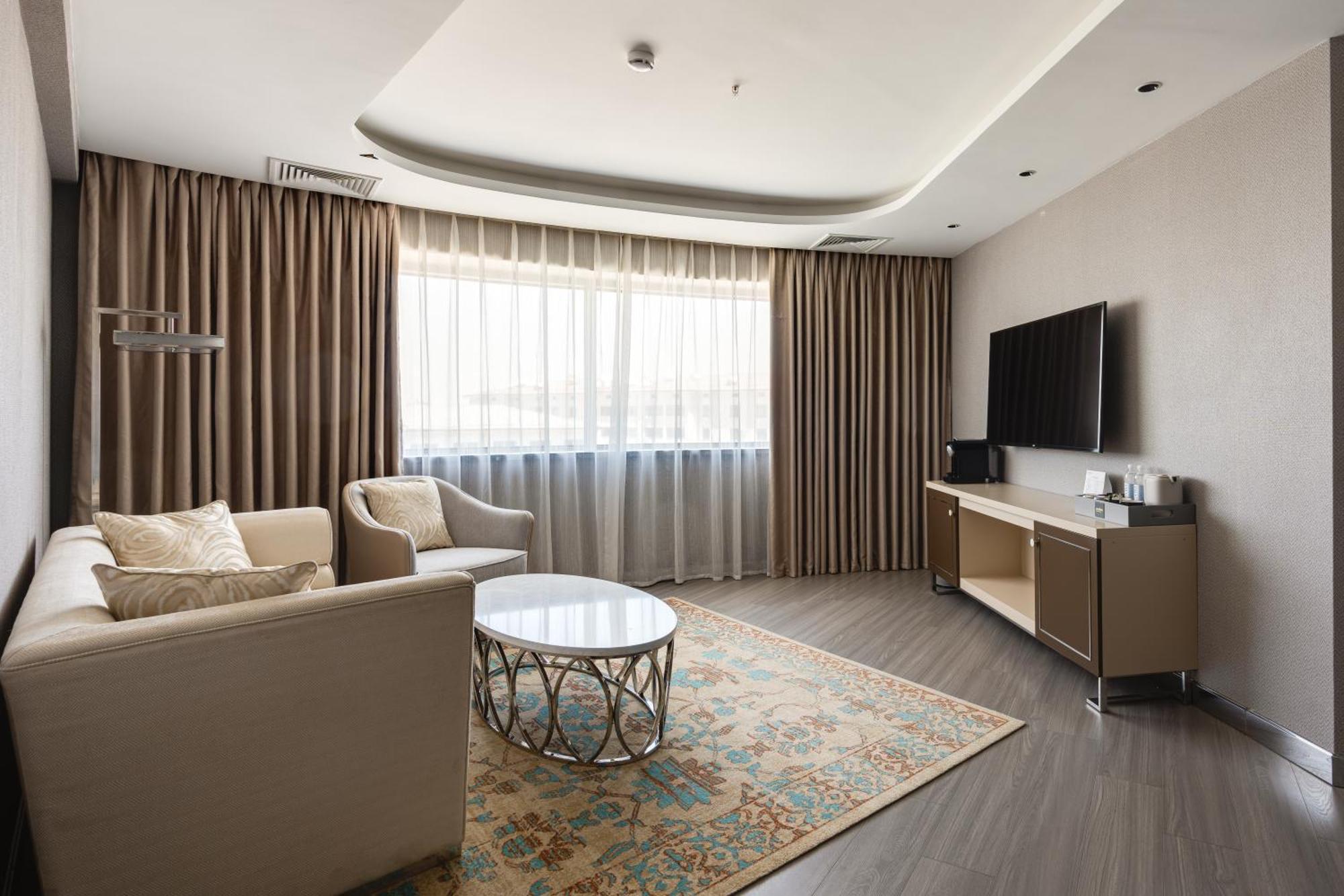 Moevenpick 사마르칸트 외부 사진